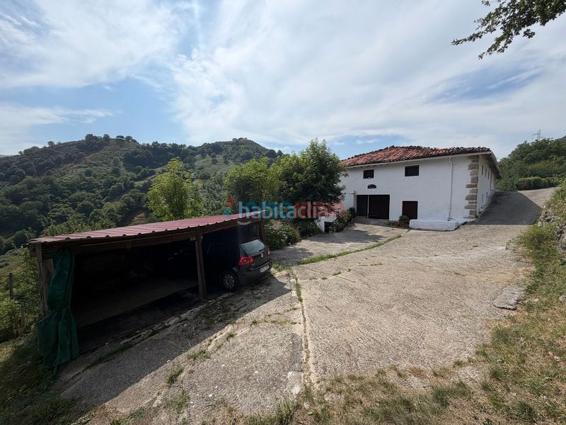 Foto 2dd4bb49-a772-4928-b0e0-bd0ae43fe00b. Casa amb calefacció a Ataun