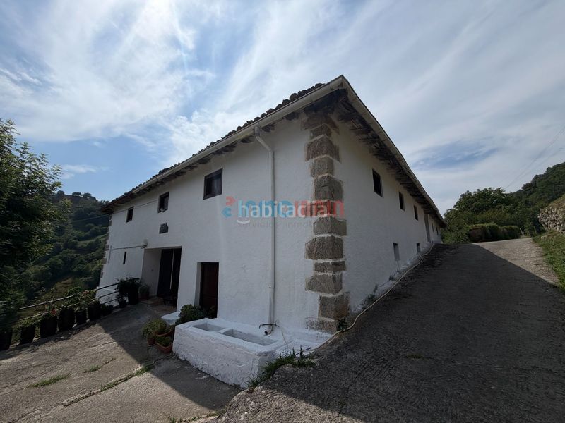 Foto 59605368-6859-400c-a8d0-768b8ea61ad4. Casa amb calefacció a Ataun