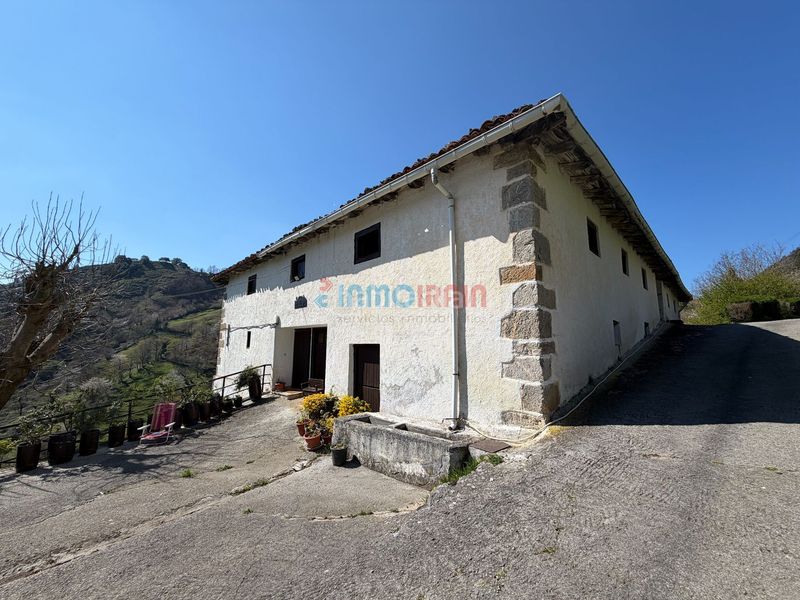 Foto 836a5ebf-2bac-4bb3-aa75-3fff49357684. Casa amb calefacció a Ataun