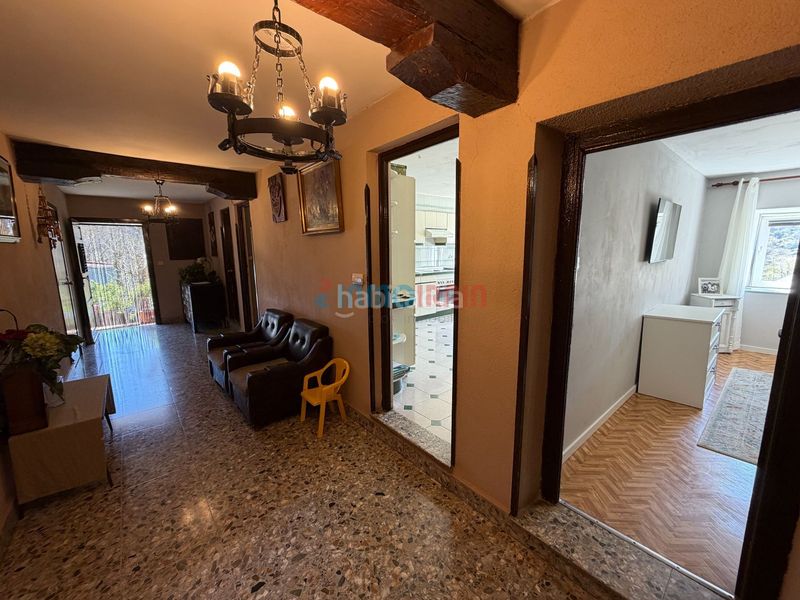 Foto def4a2ea-d5dd-476f-9bf8-eb13f8b6bd2c. Casa amb calefacció a Ataun