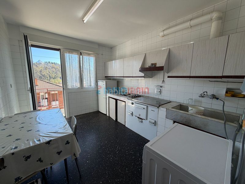 Foto 97e23f70-6aa6-4c16-9e02-875925192c93. Pis a Beasain