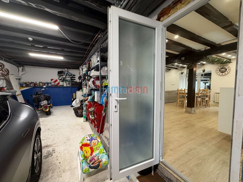 Foto 398015cd-4178-42e0-a2bd-0d2ec92f0e9d. Casa amb calefacció piscina a Ataun