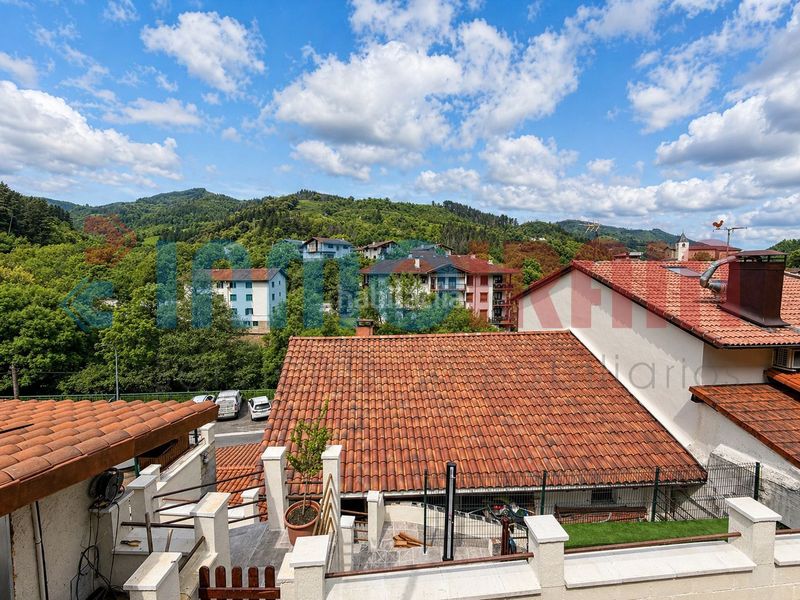 Foto 6c4b63b4-045f-45e7-b498-cc3d225e9243. Casa amb calefacció piscina a Ataun