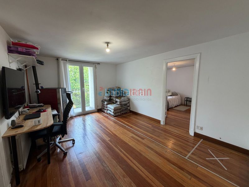 Foto f3296148-f340-49cc-b949-622648bcd4df. Casa amb calefacció piscina a Ataun