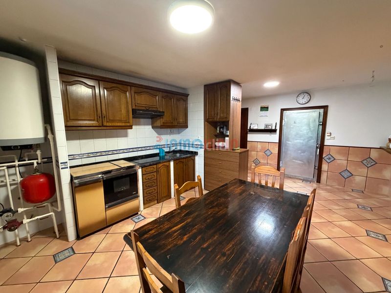 Foto a1d0de15-d680-442e-b4bc-43440cb3dc04. Casa amb calefacció a Zaldibia