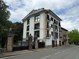 Appartement  Kale nagusia. Exclusiva inmoirain  dúplex con terraza privada y vistas despeja
