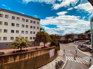 Piso  Egia kalea. Piso en venta de 4 habitaciones, salón y dos baños con terraza e