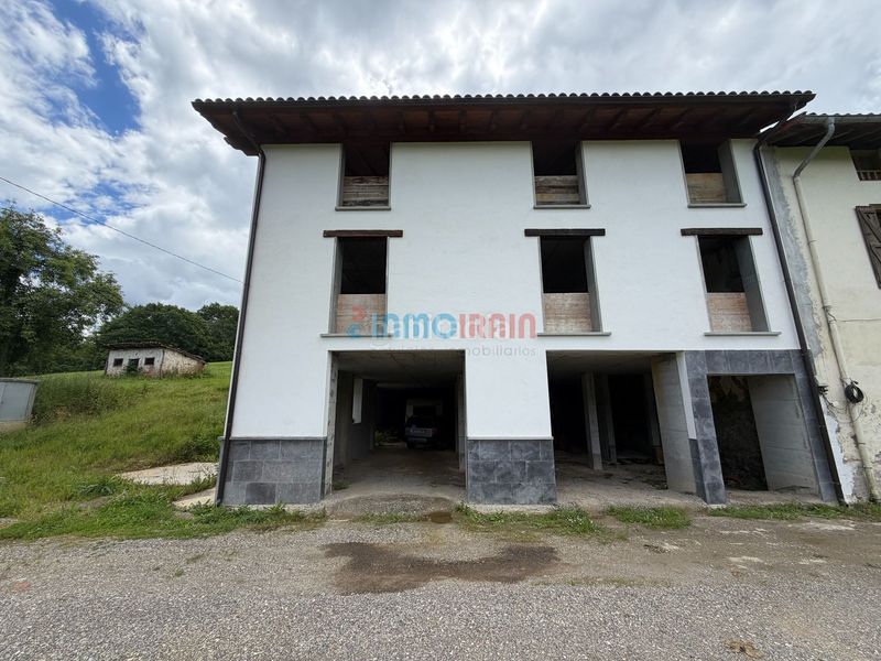 Foto a9014bd4-51ed-474e-90d4-26e53f80f600. Casa a Zaldibia