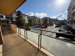 Pis  Maiora plaza. Exclusiva inmoirain  amplia primera planta de 114 m con gran bal