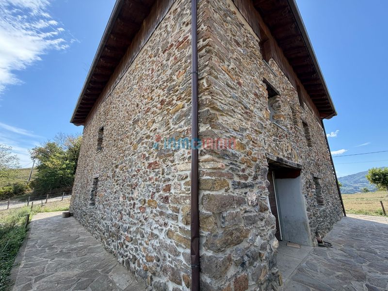 Foto 1b23630f-0bc5-4be9-9e3a-34af69ecfd93. Casa a Idiazabal