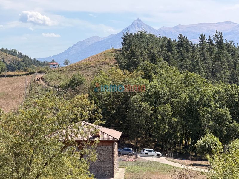Foto d4fc219a-5e70-42d9-bf13-840299588fd4. Casa a Idiazabal