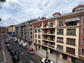 Flat  San inazio kalea. Exclusiva inmoirain  piso de 2 habitaciones con balcón y desván