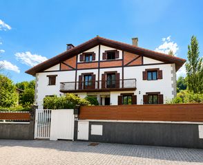 Chalet in Asteasu