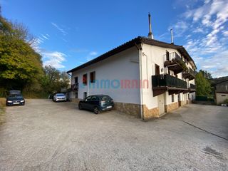 Mas  Landa barreiatua. Vivienda económica en idiazabal