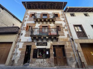 Etagenwohnung  Zurbano kalea. Exclusiva inmoirain  amplia vivienda de 160 m con 5 habitaciones