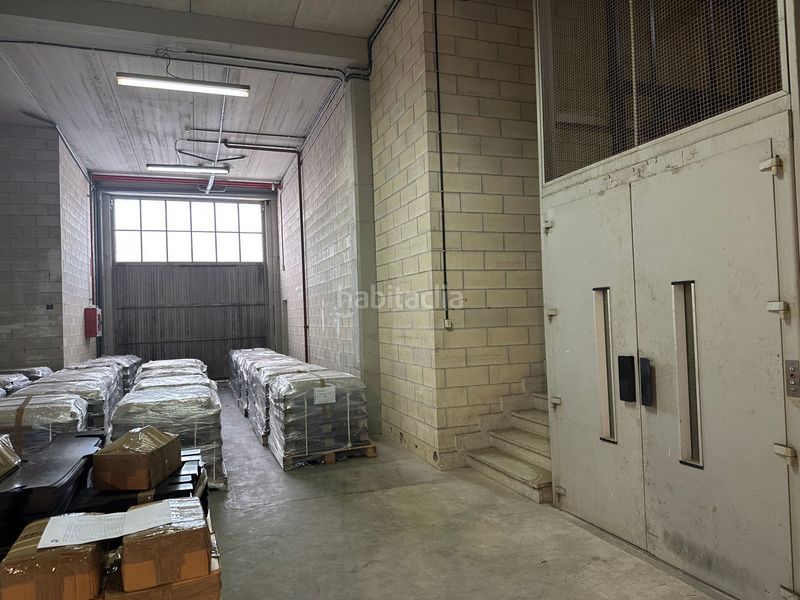 Foto a8876175-483b-466a-8885-d95b269638f4. Bâtiment à usage industriel dans Asteasu