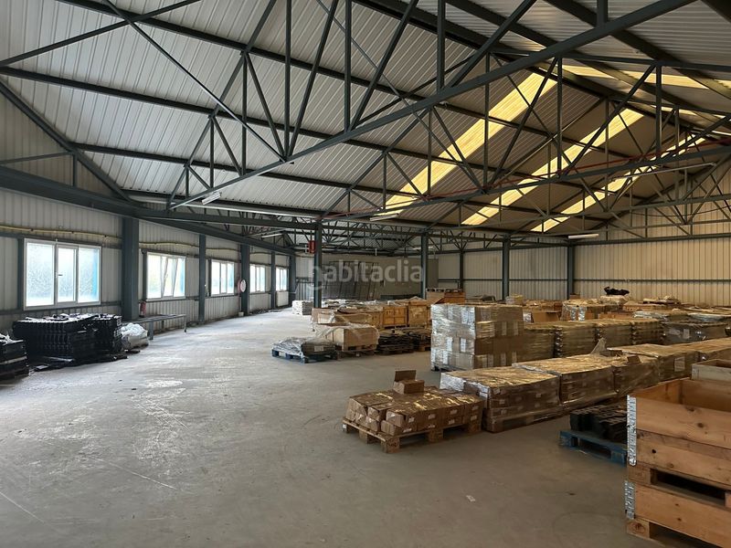 Foto f546e6e7-3229-4a05-b08e-6d37fa1bc5a7. Bâtiment à usage industriel dans Asteasu