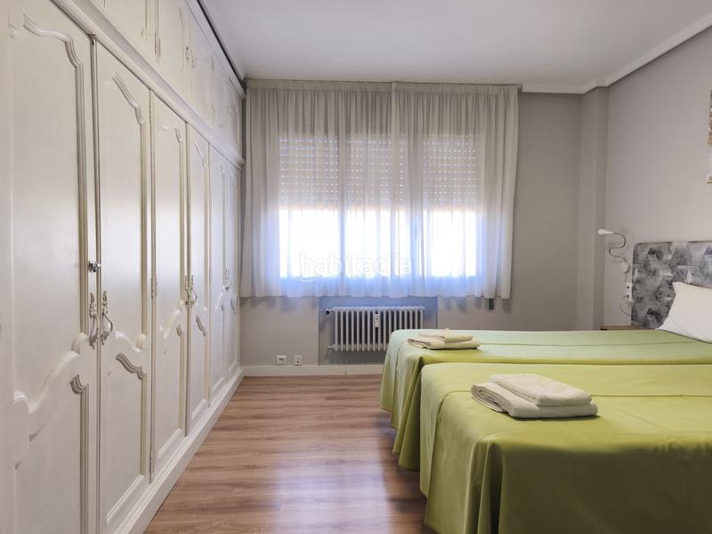 Foto a7c559ac-0ad8-42be-af6d-dd69cdb083a5. Piso  con terraza y vistas al espolón, centro . en Logroño