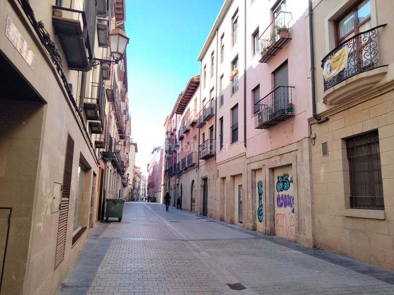 Foto 9ae5516d-7fbf-41a6-86c6-ba7c7b8a43e1. Local comercial a Casco Antiguo Logroño