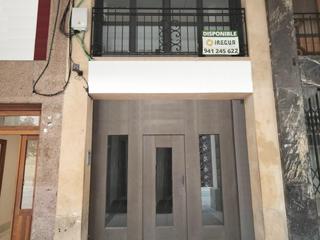 Lloguer Local Comercial  Logroño - portales. Estupendo local de hostelería en casco antiguo donde iniciar su