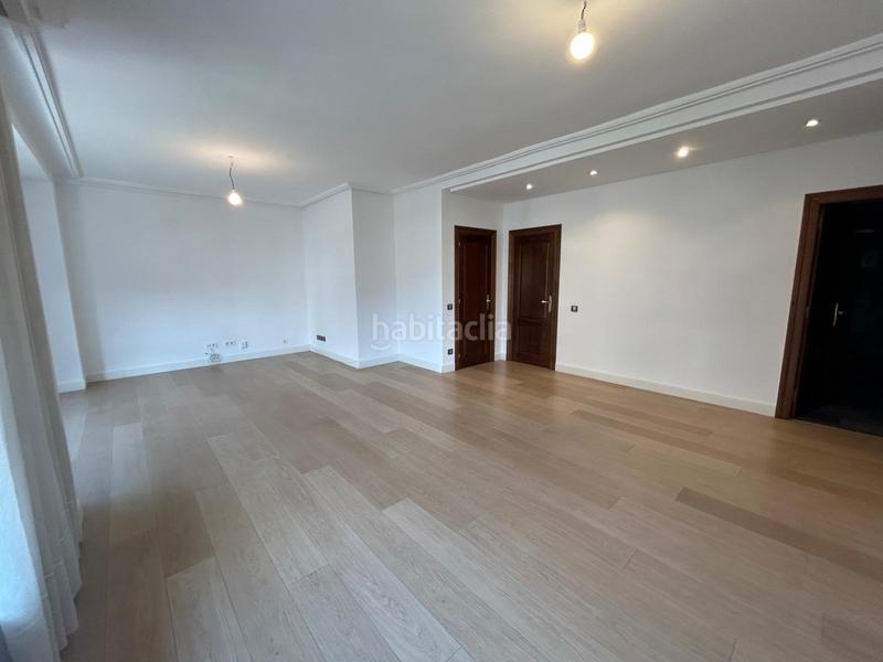 Foto 437bae46-5a0b-454f-b8cf-cec031c03c88. Location appartement avec chauffage parking dans Gran Via Logroño