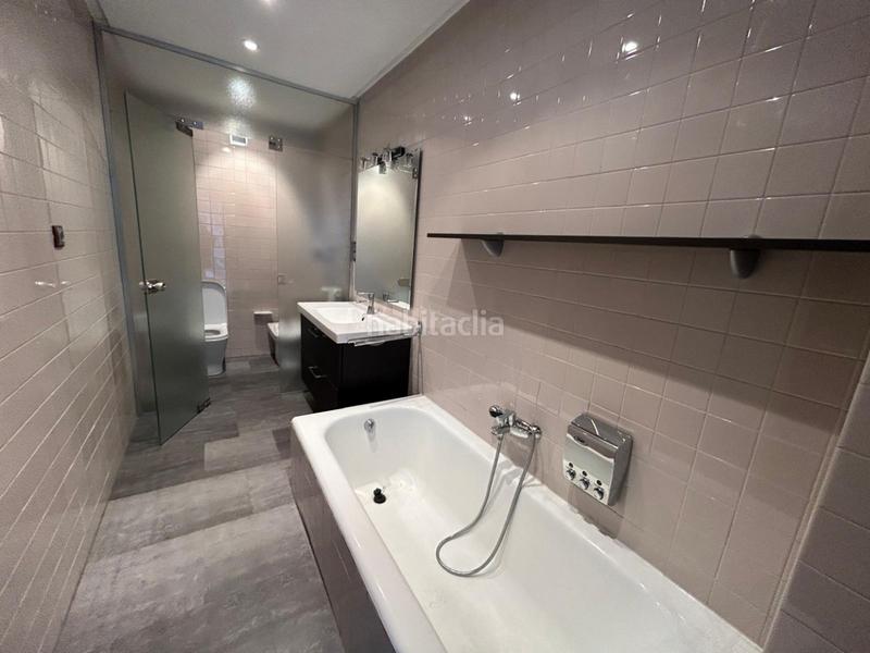 Foto e8157558-a7b1-4f8c-ab6e-c8364f02ac73. Location appartement avec chauffage parking dans Gran Via Logroño