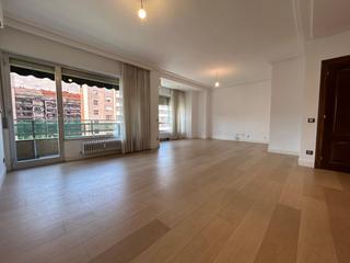Flat in Logroño - CL GRAN VIA JUAN CARLOS I