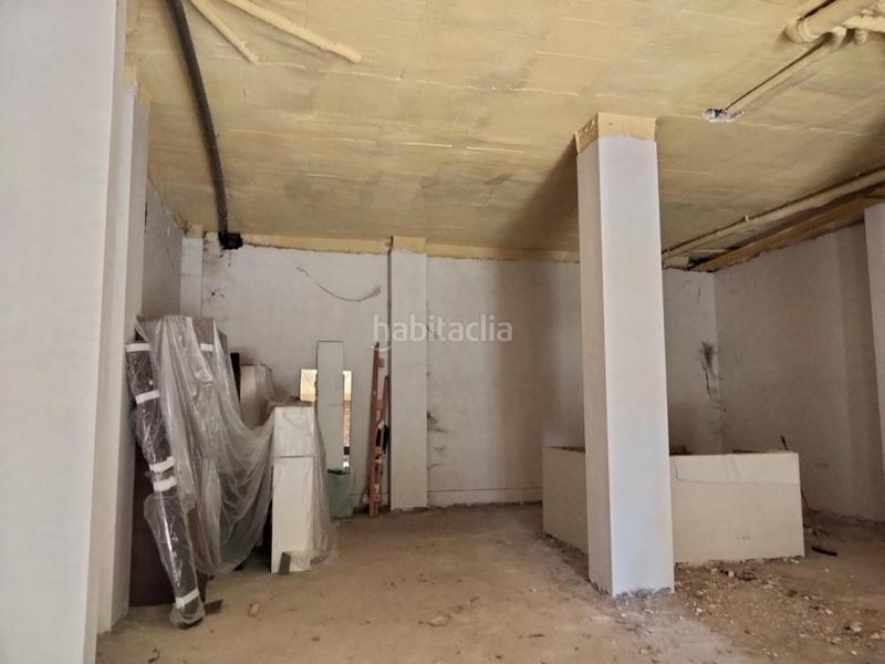 Foto 0a27c5b6-9911-416c-a96d-6a0ac13ceedc. Alquiler local comercial local de 129 metros cuadrados en venta y alquiler. diáfano. cuenta con salida de humos. en Logroño