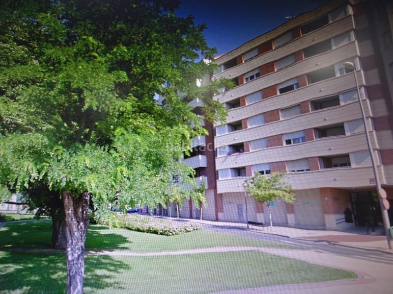 Foto 6b918b9f-72d8-4225-af6a-035268299ff3. Alquiler local comercial local de 129 metros cuadrados en venta y alquiler. diáfano. cuenta con salida de humos. en Logroño