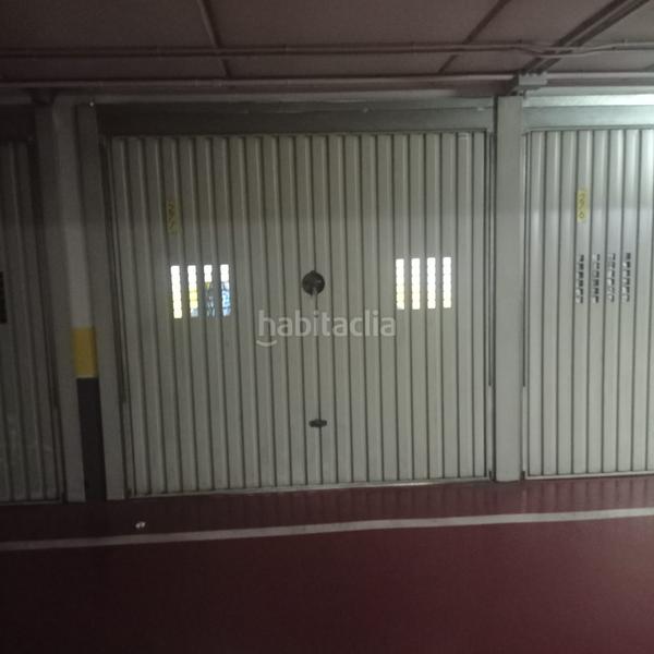 Foto b537a65f-fd0f-4a6d-b863-bd75c023d365. Aparcament cotxe a Gran Via Logroño