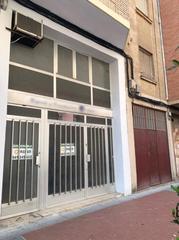 Local Comercial  Logroño - velez de guevara. Local comercial disponible para acondicionar en el centro.