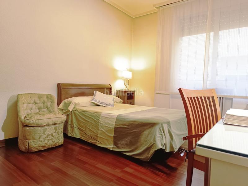 Foto b1fe976f-c36b-43ee-ae67-30533803abc0. Piso  en venta en san anton, centro en Gran Via Logroño