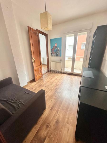 Foto 31e68153-d922-446d-84c0-2baf8023c5df. Alquiler piso atención piso en alquiler en el corazón ! presentamos un exclusivo piso situado en la zona centro, ideal para quienes bu en Logroño