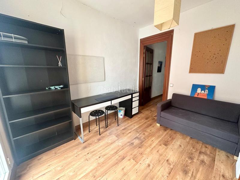 Foto fe2a53c3-0f16-4ab3-99e2-d54254e6fe46. Alquiler piso atención piso en alquiler en el corazón ! presentamos un exclusivo piso situado en la zona centro, ideal para quienes bu en Logroño