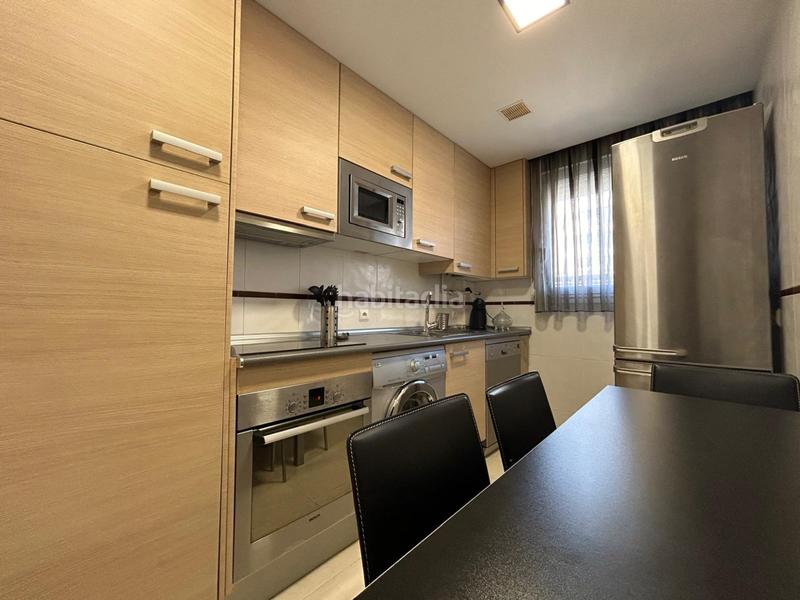 Foto 6cb3bb38-23b6-4e33-86bf-f51c0f26cac5. Location appartement avec chauffage parking piscine dans Logroño