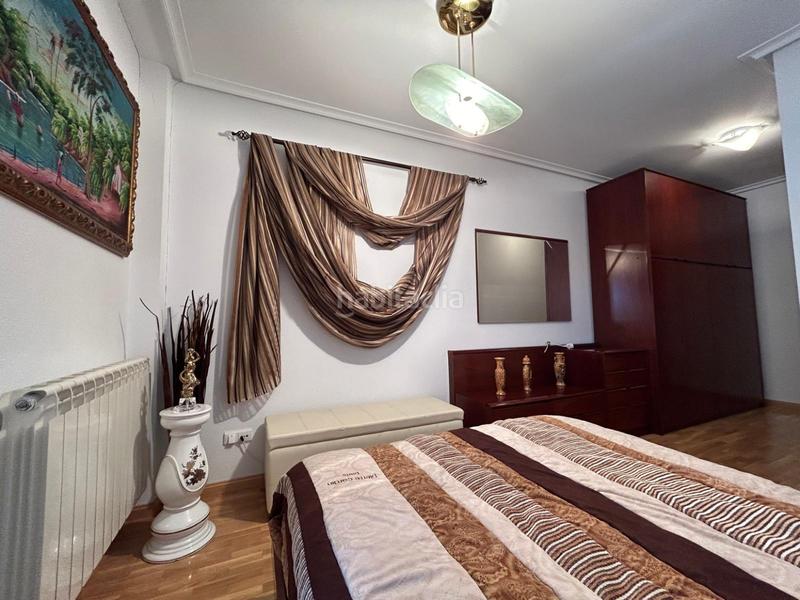 Foto 991dc0d3-ff67-4a12-b5e6-e67656d6bb97. Location appartement avec chauffage parking piscine dans Logroño