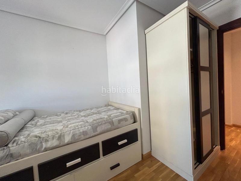Foto b437161b-e982-4ec6-a1b3-26f65a7a5eef. Location appartement avec chauffage parking piscine dans Logroño