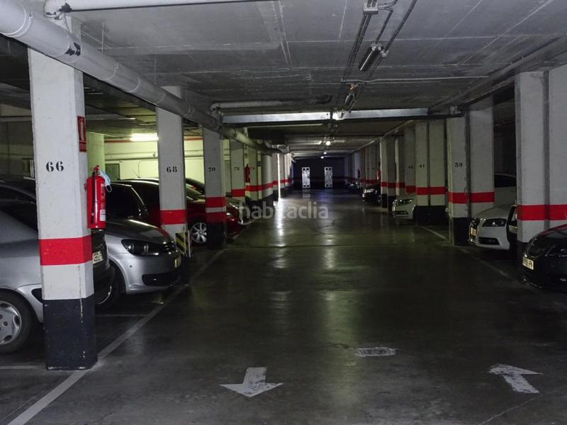 Foto cd86529c-18f5-4c99-9c70-fd0eb37e280e. Parking coche garaje en venta en zona valdegastea en Logroño