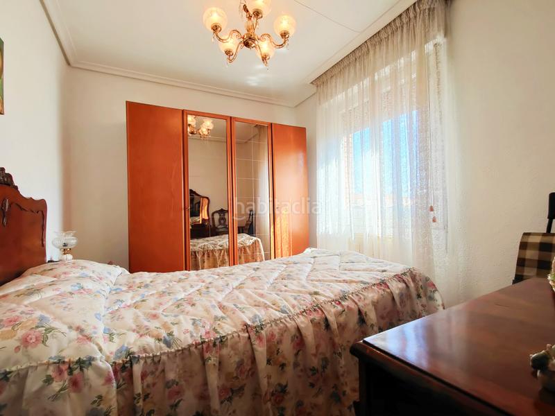 Foto 2ec571f8-8d80-4d23-b0c7-af89d838549d. Piso en exclusiva, piso en venta en solidaridad, centro en Logroño
