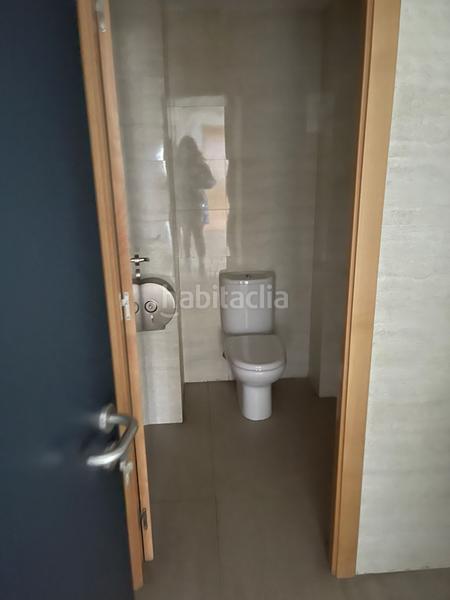 Foto 091e44ac-e36e-4861-9539-6672f4b79c42. Oficina excelente oficinas en Los Lirios en Los Lirios Logroño