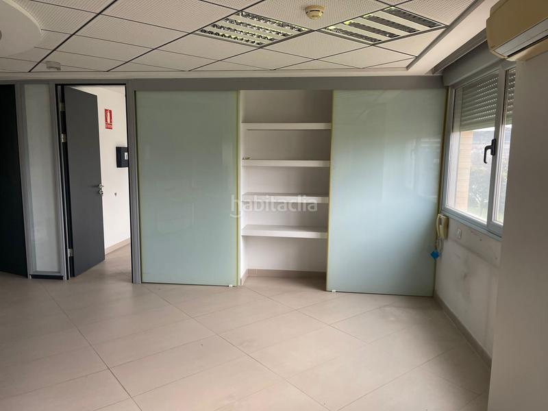 Foto 36e7e828-ebb4-4240-b9e2-6eb1abddf3df. Oficina excelente oficinas en Los Lirios en Los Lirios Logroño