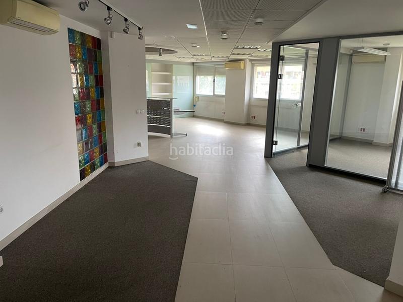 Foto c0c64d9c-1d4f-4ec0-82fb-238ae3f5812b. Oficina excelente oficinas en Los Lirios en Los Lirios Logroño