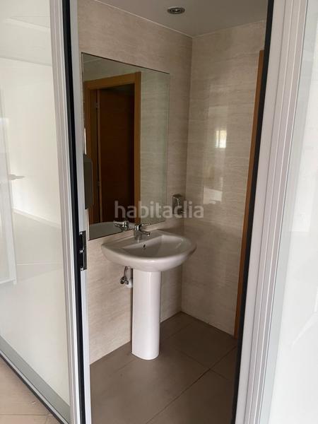 Foto df7356c9-1a34-4e03-8758-deec9bf7f4c0. Oficina excelente oficinas en Los Lirios en Los Lirios Logroño