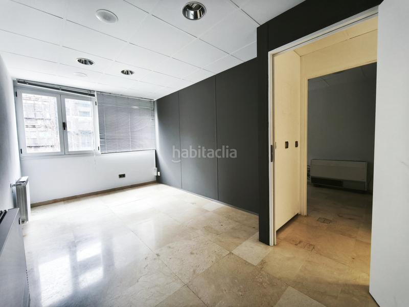 Foto 8f07fa13-c1e7-4492-ab24-213ed866410c. Rent office space with heating in Gran Via Logroño