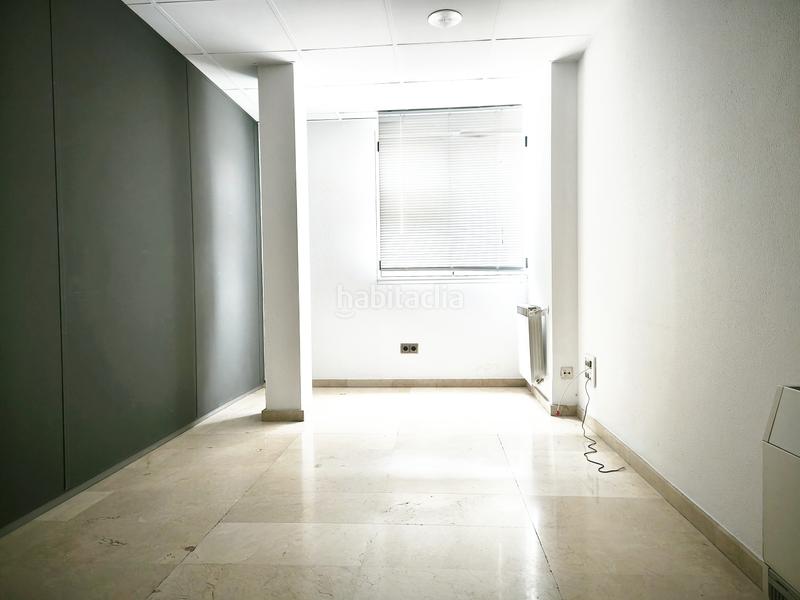 Foto ce35a06e-ed6c-4e13-9d44-379b246464c7. Rent office space with heating in Gran Via Logroño