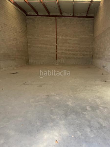 Foto 690e6a1f-fa7a-4b9b-b3e0-d295bf52b845. Miete fabrikhalle in Oyón / Oion