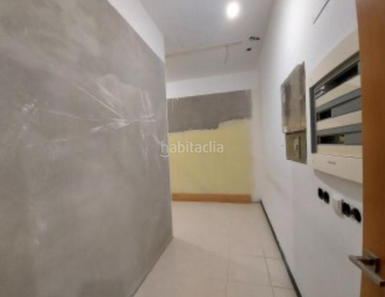 Foto 365003e4-44bd-47cb-a079-13f045f4a737. Alquiler local comercial comercio en m teresa gil de garate en Logroño