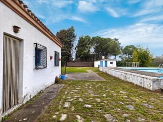 Casa a Nalda. Casa con terreno