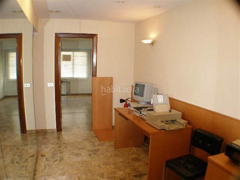 Foto f646d607-7f82-45a3-9d77-25b1f5db59f7. Miete büro mit heizung in Gran Via Logroño
