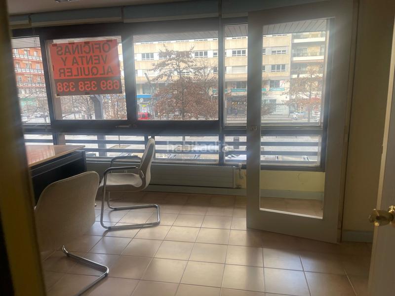 Foto b5c0d2ba-020e-41ee-ab8c-6554609de470. Miete büro mit heizung in Gran Via Logroño